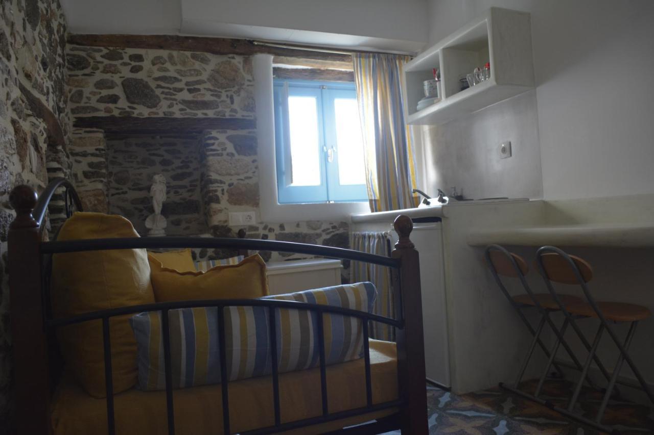 Studios Bourgos Naxos City ภายนอก รูปภาพ