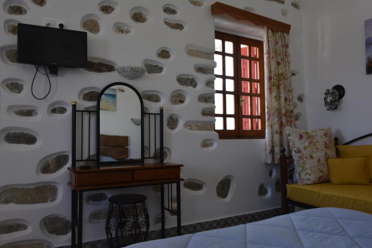Studios Bourgos Naxos City ภายนอก รูปภาพ