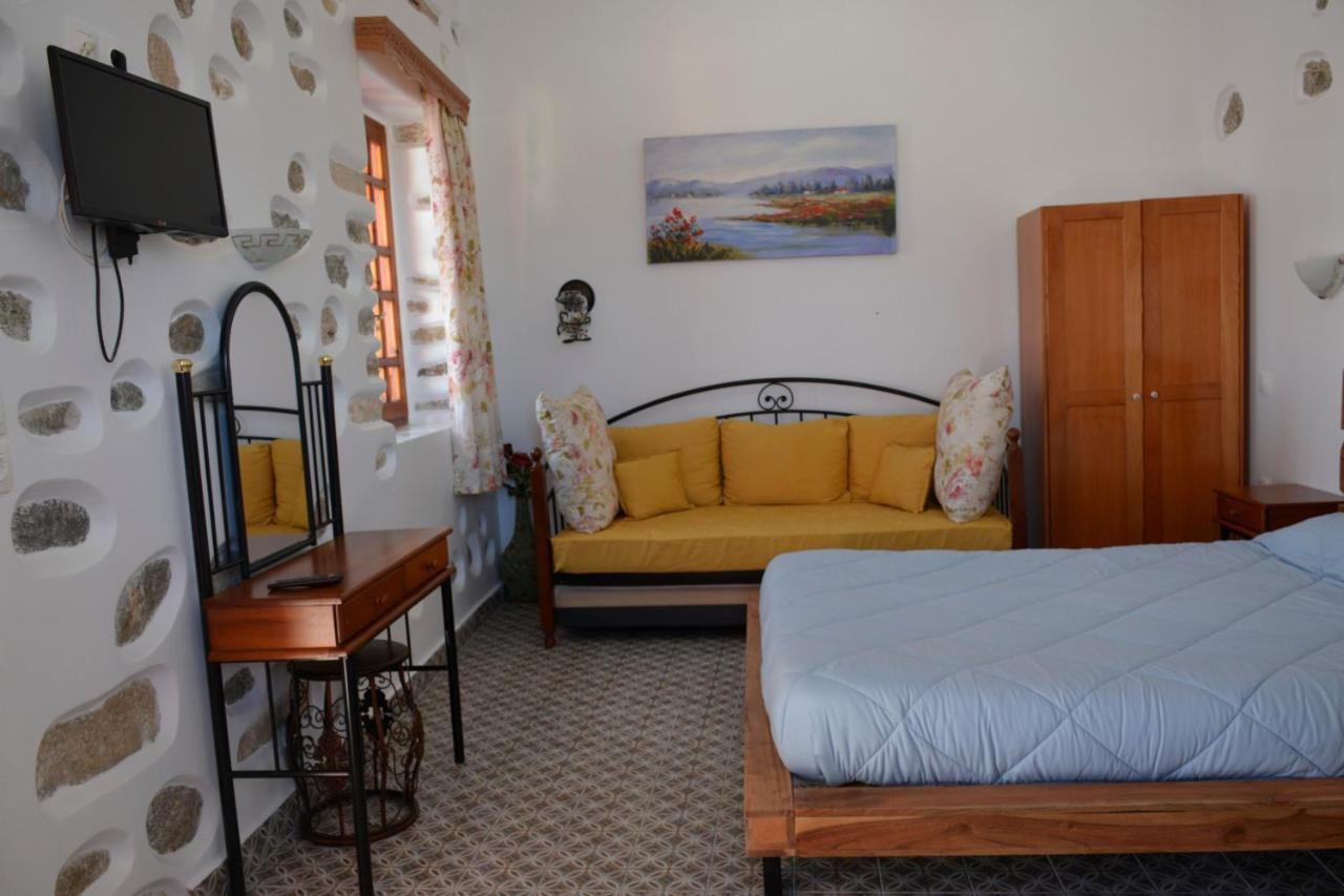 Studios Bourgos Naxos City ภายนอก รูปภาพ
